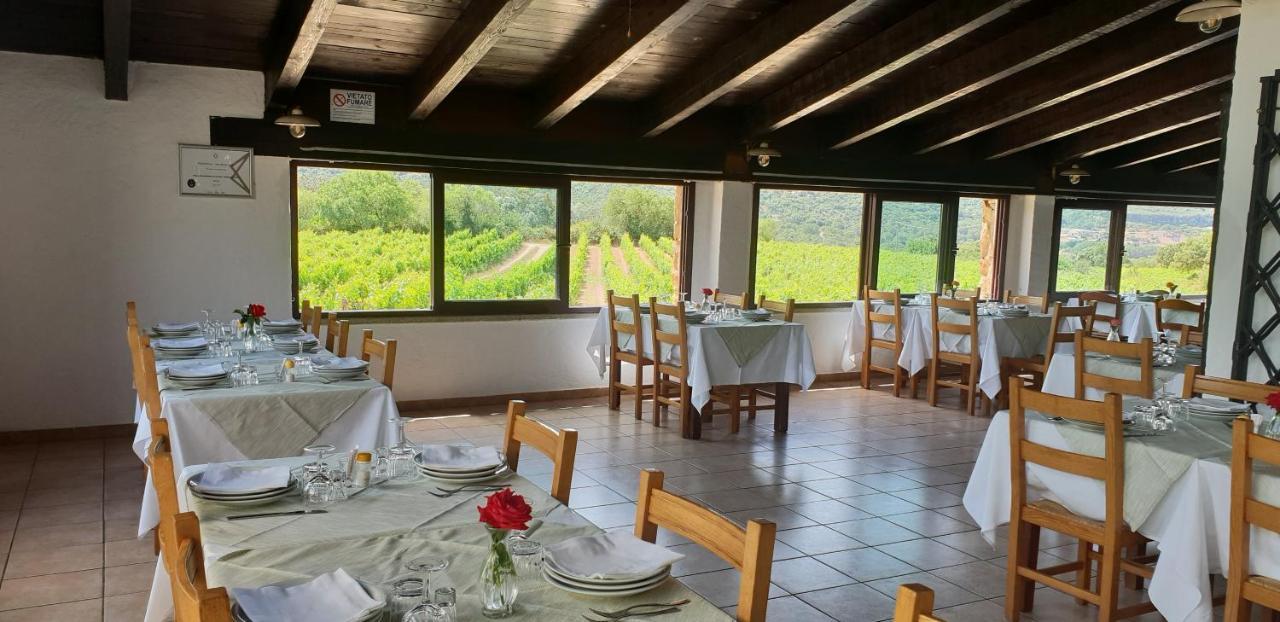 Agriturismo Vermentino Monti Esterno foto