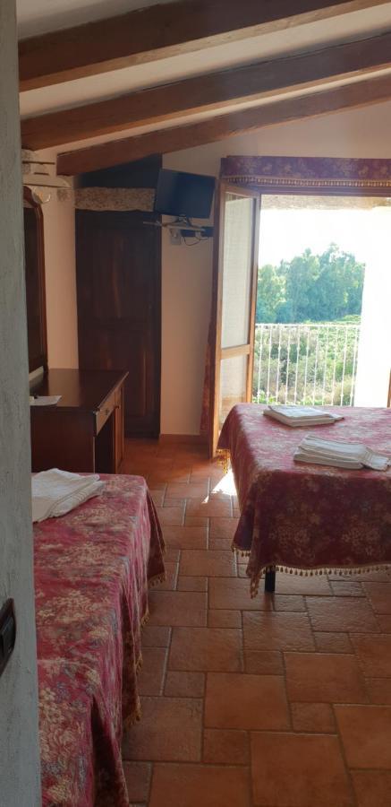Agriturismo Vermentino Monti Esterno foto